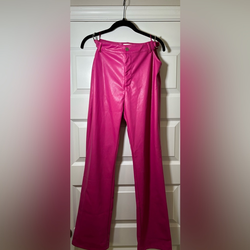 never worn pink pleather pants size M